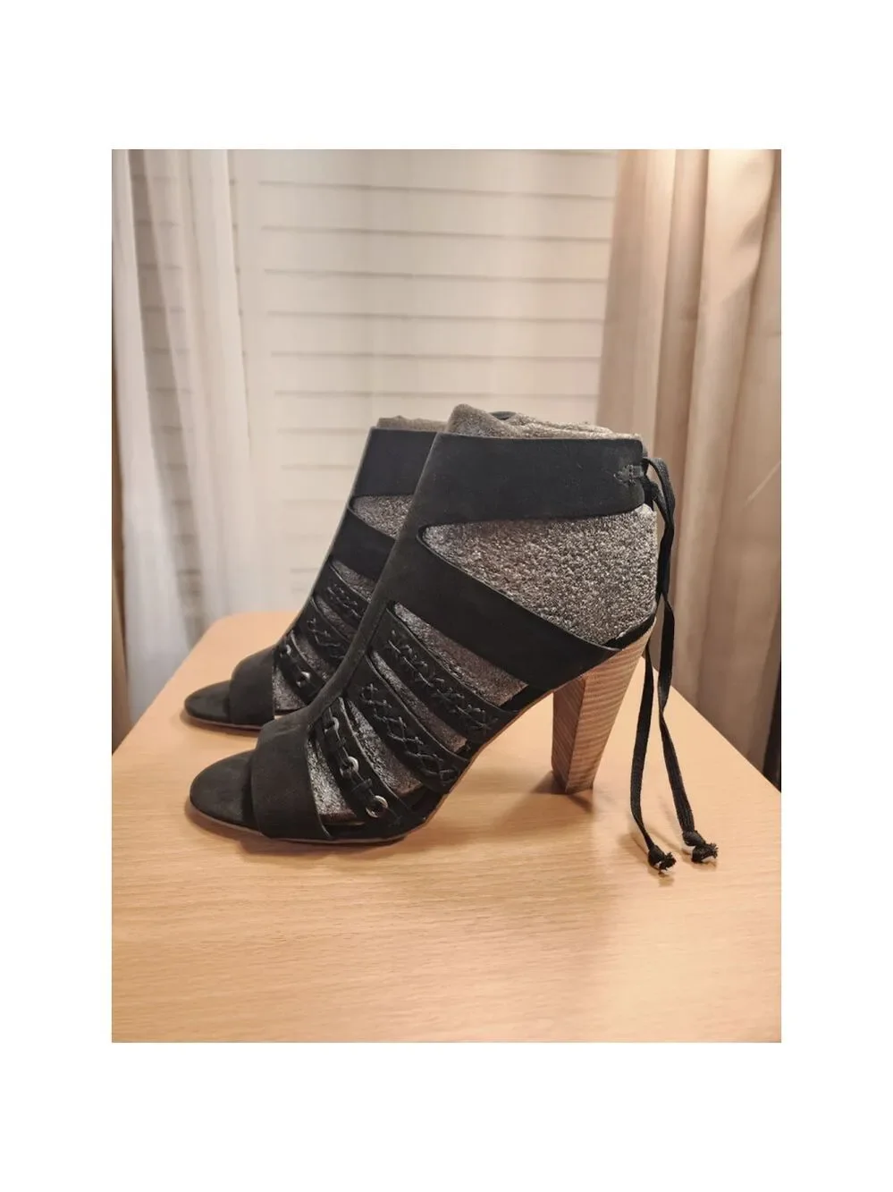 Lucky Brand Suede LEATHER Embroidered Block Heel Sandal Booties sz 9.5 M BLACK